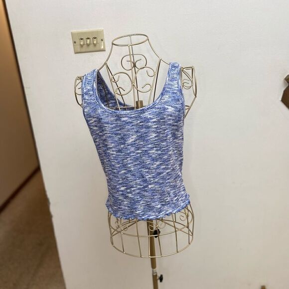 NWT Maronie blue and white lettuce hem tank size M - Picture 4 of 9